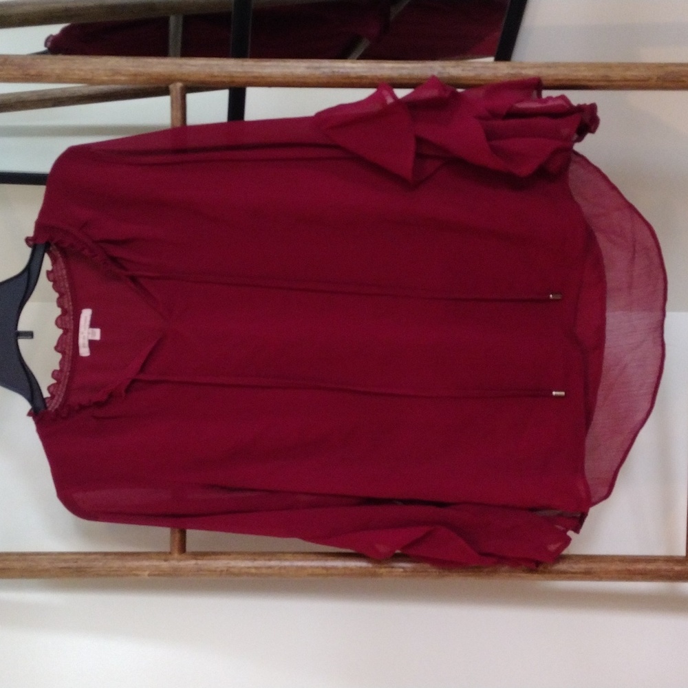 Gibson Latimer Flowy Top Size Small